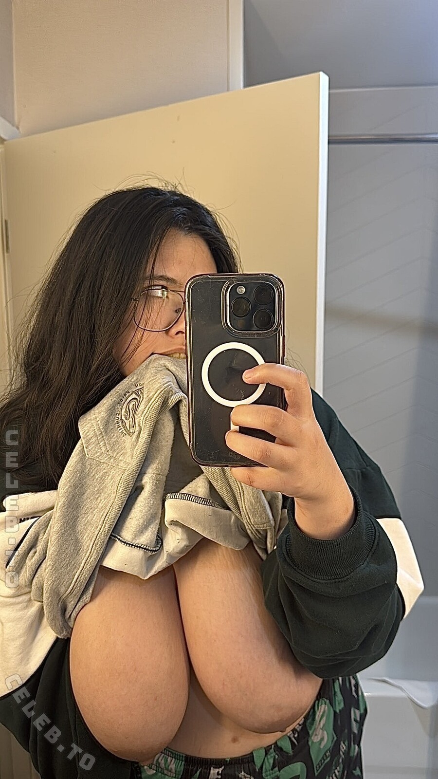 KcGoofed nude photo 5