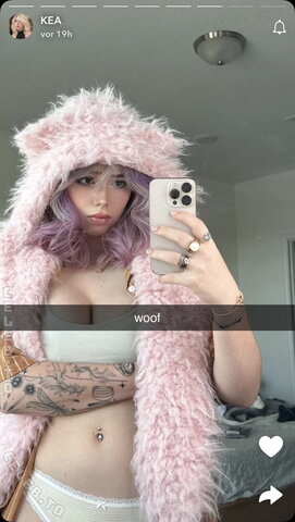 Keawave nude photo 7
