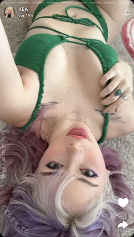 Keawave nude photo 9