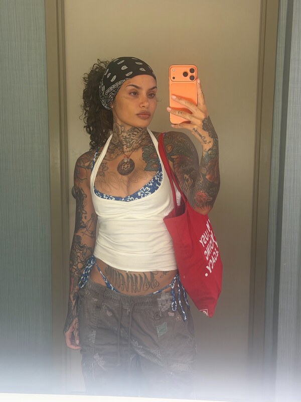 Kehlani nude photo 1