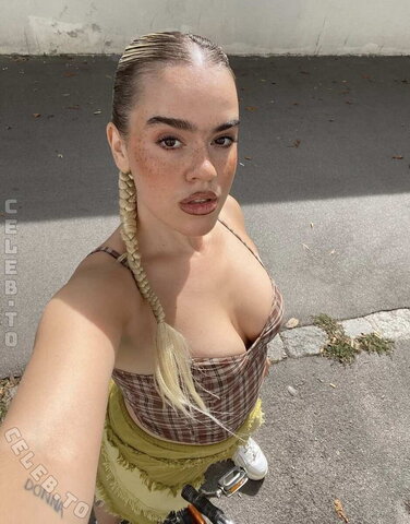 KeKe_offiziell nude photo 21
