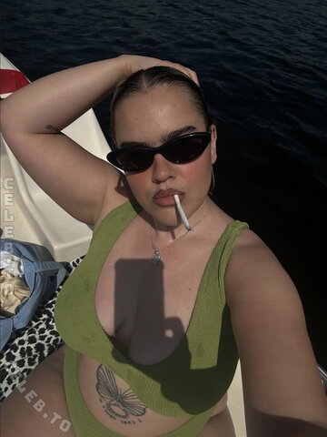 KeKe_offiziell nude photo 17