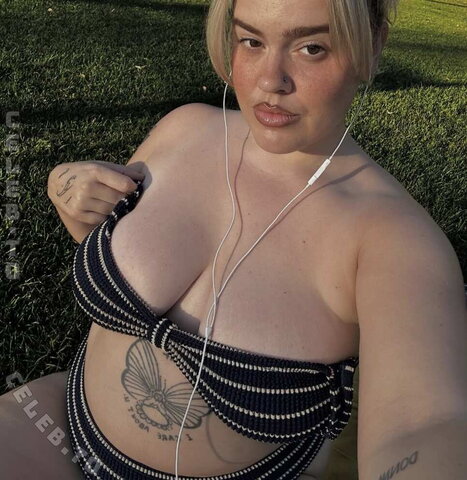 KeKe_offiziell nude photo 16