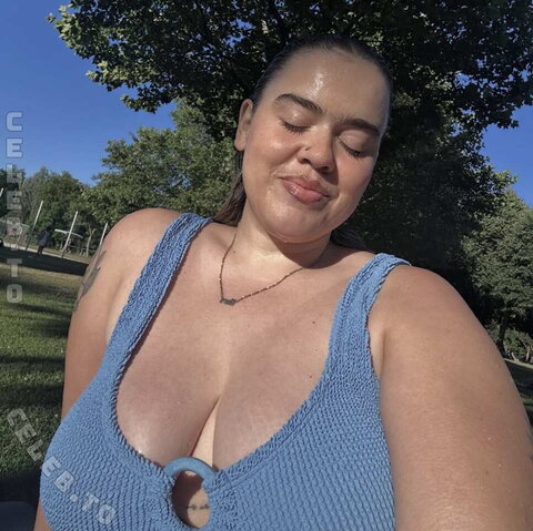 KeKe_offiziell nude photo 15