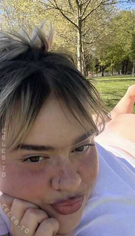 KeKe_offiziell nude photo 9