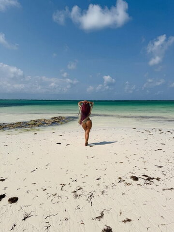 Kelis Hot (5 photos)