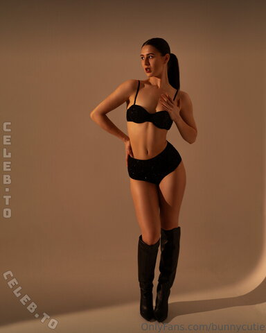 Kelly Aleman nude photo 40