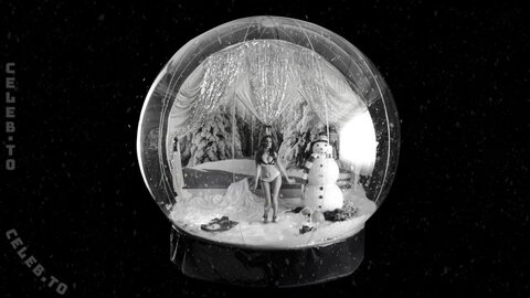 Kelly Brook nude photo 136