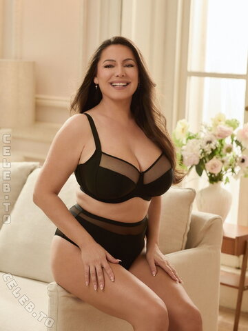 Kelly Brook nude photo 98