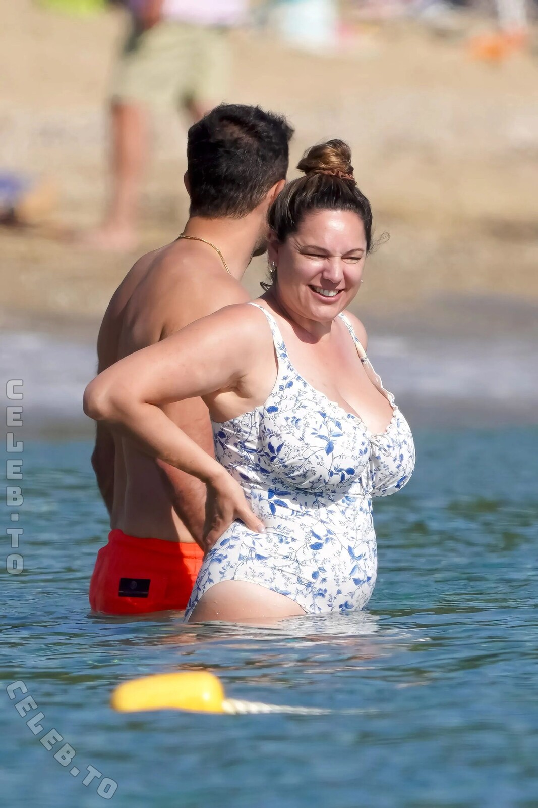 Kelly Brook nude photo 2