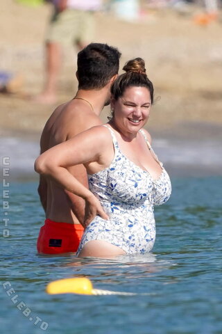 Kelly Brook photo 2