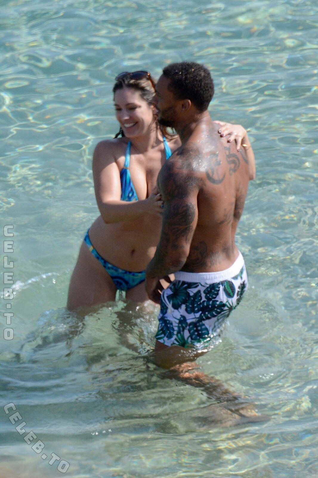 Kelly Brook nude photo 10