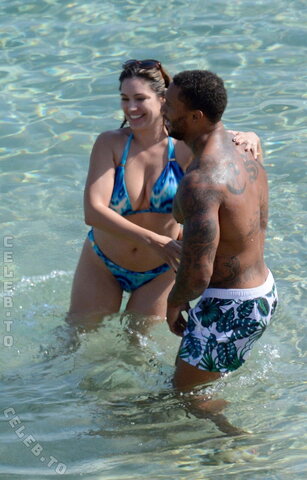Kelly Brook nude photo 80