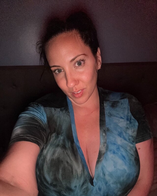 Kelly Divine nude photo 5