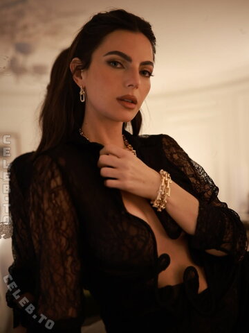 Kelly Piquet nude photo 20