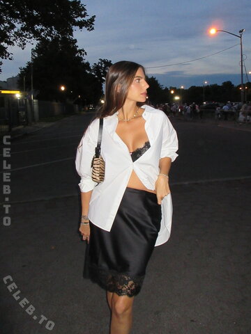 Kelly Piquet nude photo 6