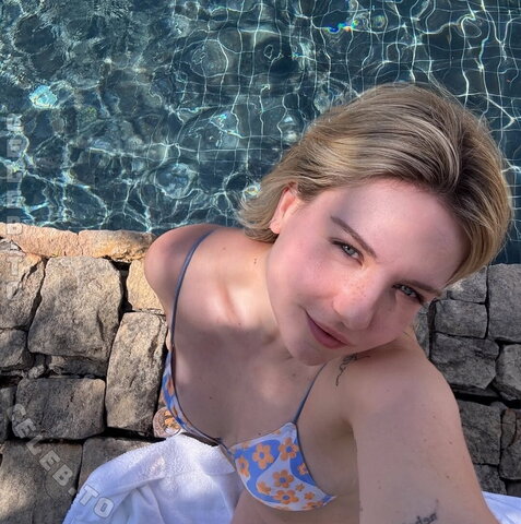 KellyMissesvlog nude photo 6