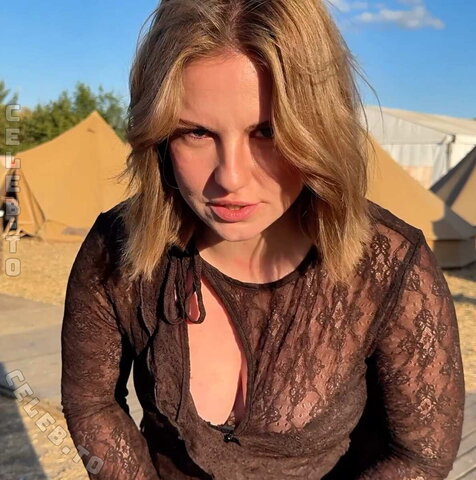 KellyMissesvlog nude photo 20
