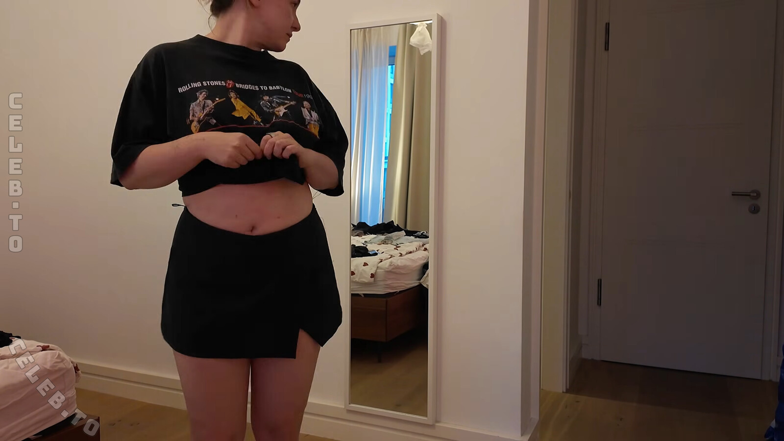 KellyMissesvlog nude photo 17