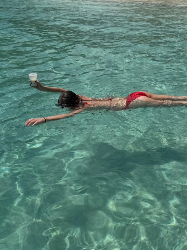 Kelsea Ballerini nude photo 8