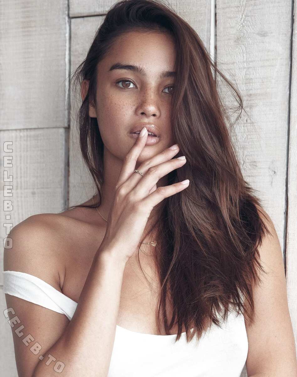 Kelsey Merritt nude photo 8