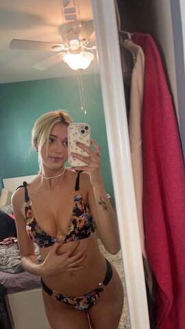 Kelsey.yessian nude photo 14