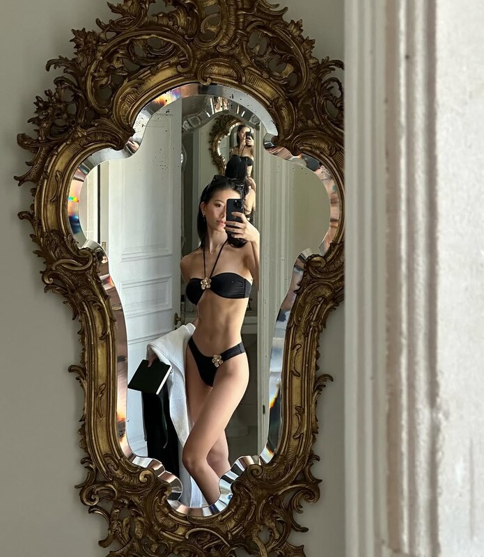 kelseyzeng nude photo 1