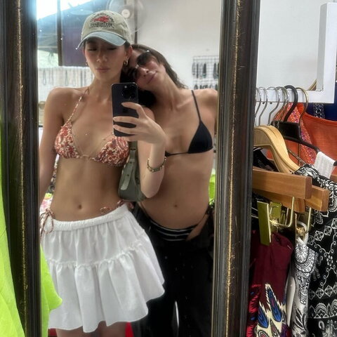 kelseyzeng nude photo 3