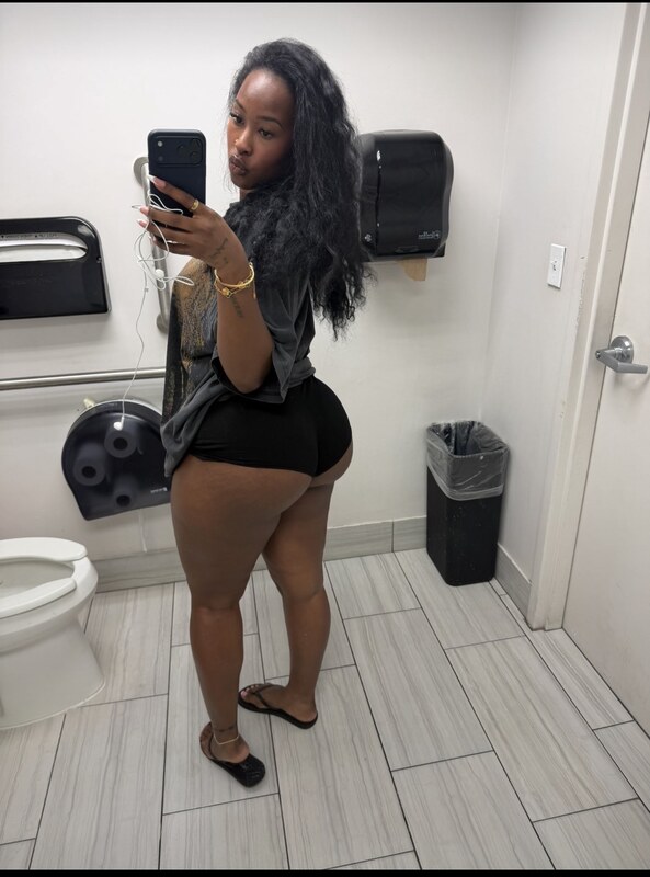 kelya marie nude photo 3
