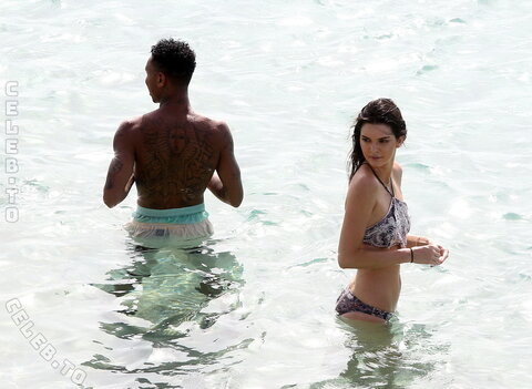 Kendall Jenner nude photo 24