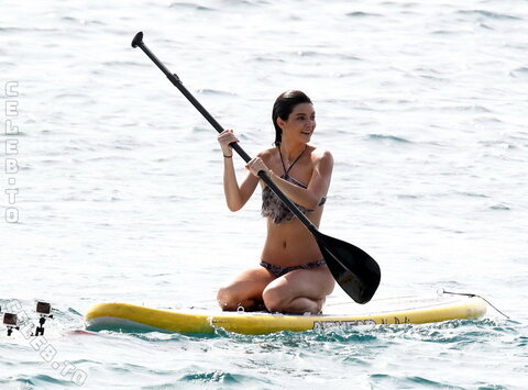 Kendall Jenner nude photo 15