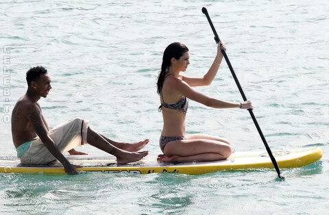 Kendall Jenner nude photo 11