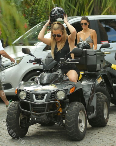 Kendall Jenner nude photo 100