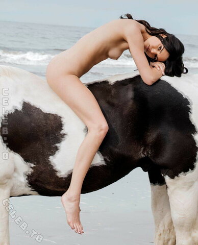 Kendall Jenner nude photo 47