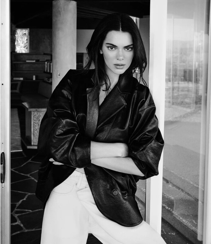 Kendall Jenner nude photo 7
