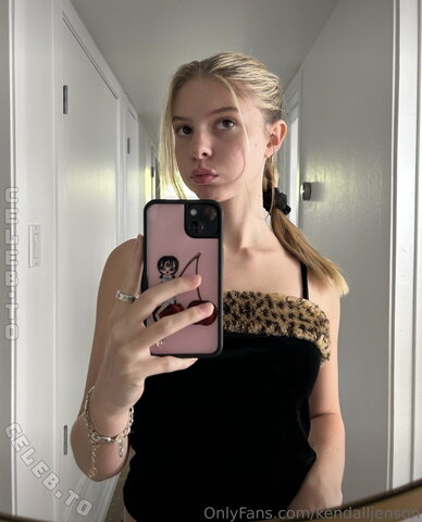 Kendalljenson nude photo 25