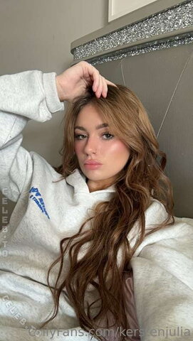 Kersten Julia nude photo 6