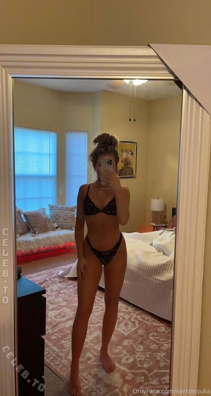 Kersten Julia nude photo 5