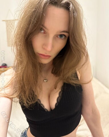 KessyKiss nude photo 21
