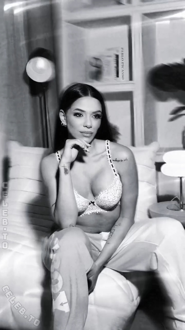 Key Alves nude photo 7