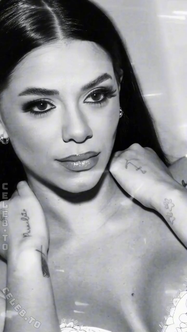 Key Alves nude photo 8