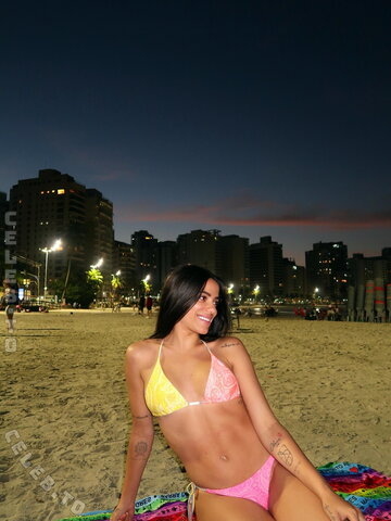 Key Alves New (6 photos)