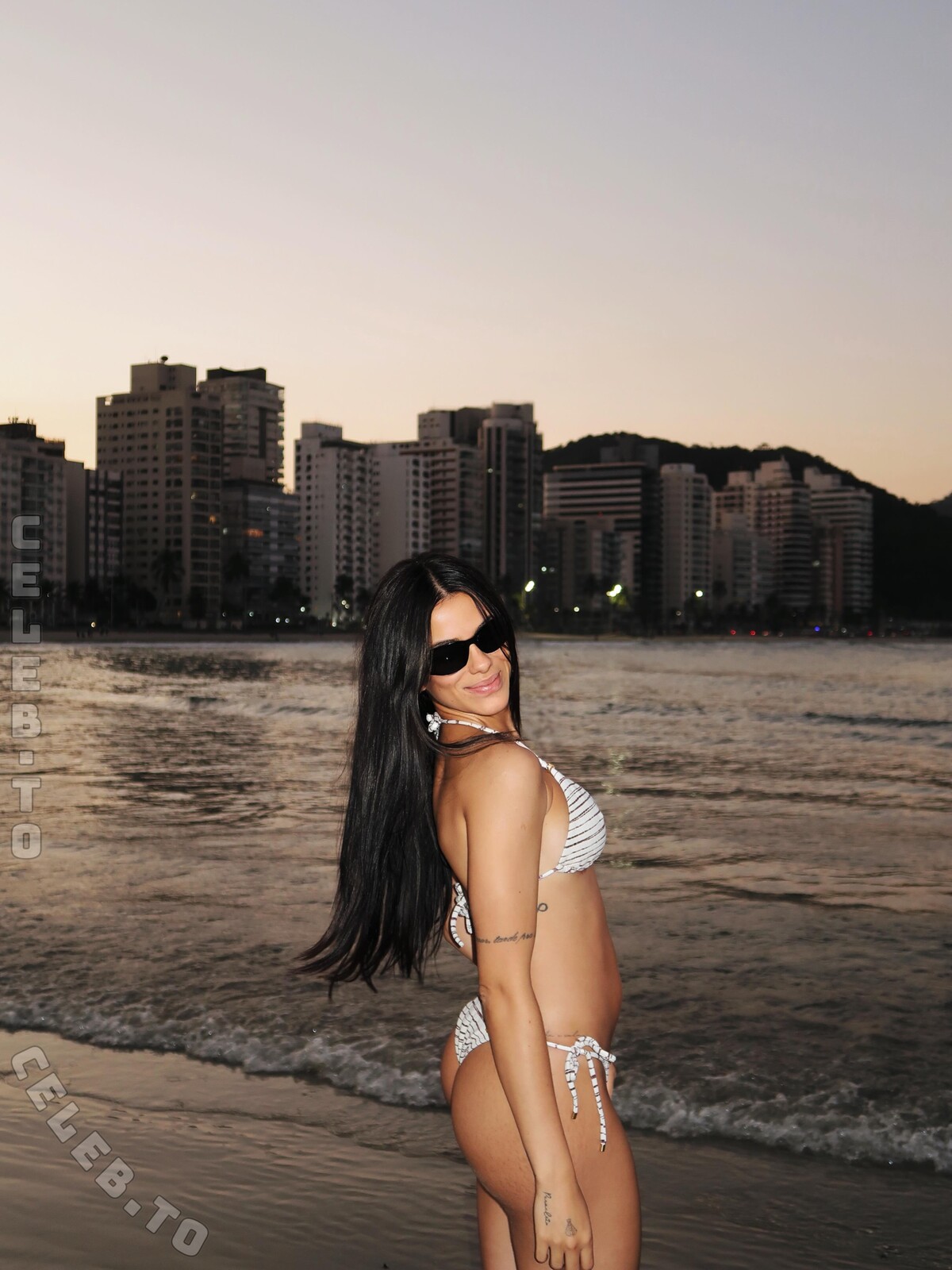 Key Alves nude photo 9