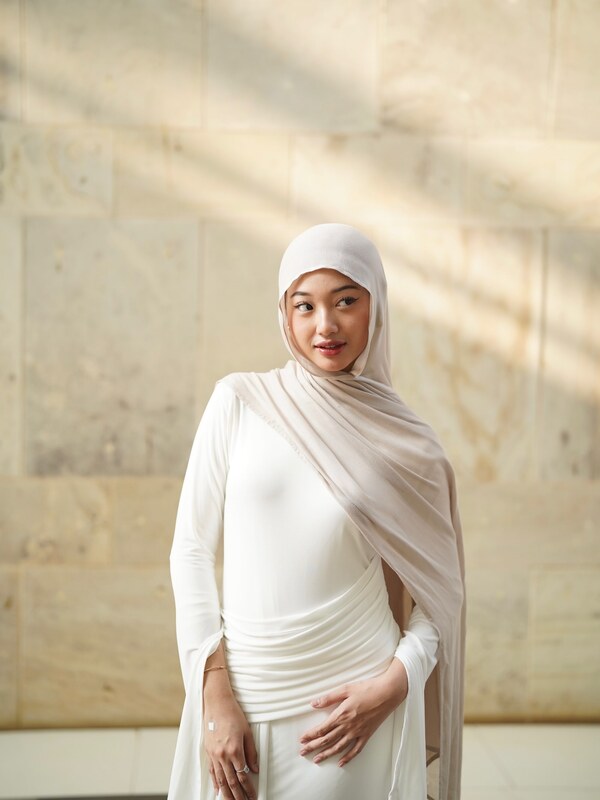 Khalisya Renata nude photo 3
