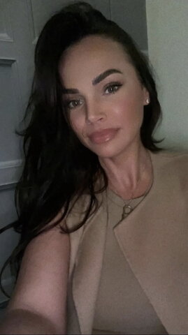 Khloe_cee New (6 photos)