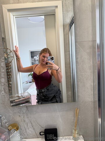 Kiara Djimsiti – The sweetest comment gets something from me 😉❣️