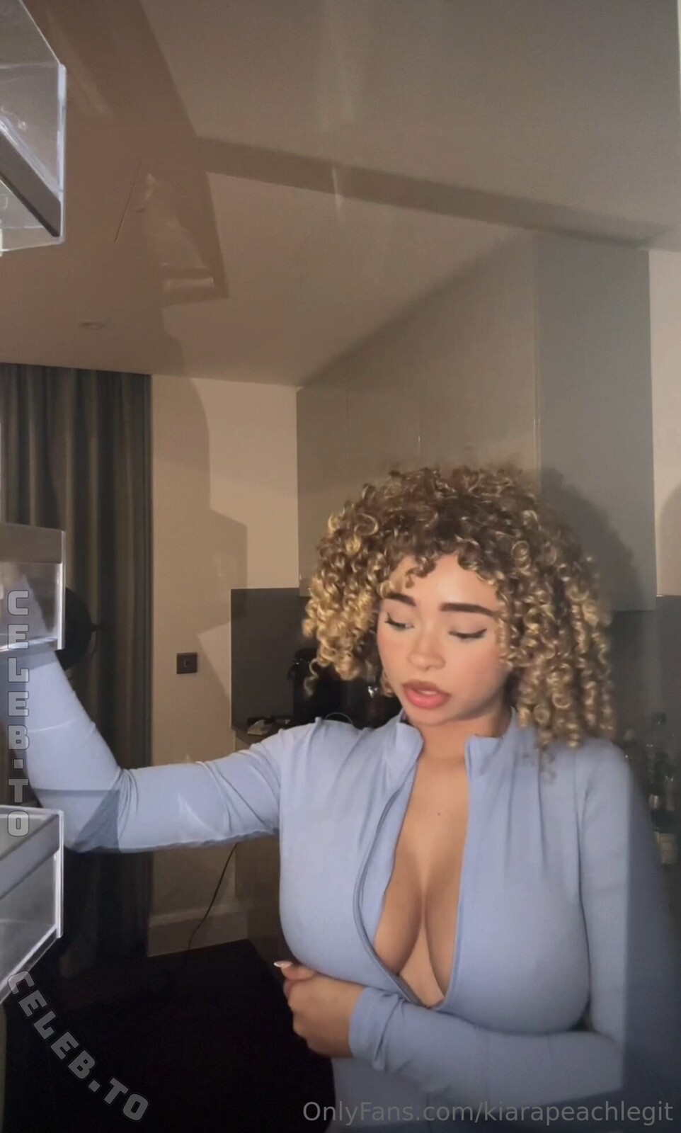 Kiara Peachy nude photo 33