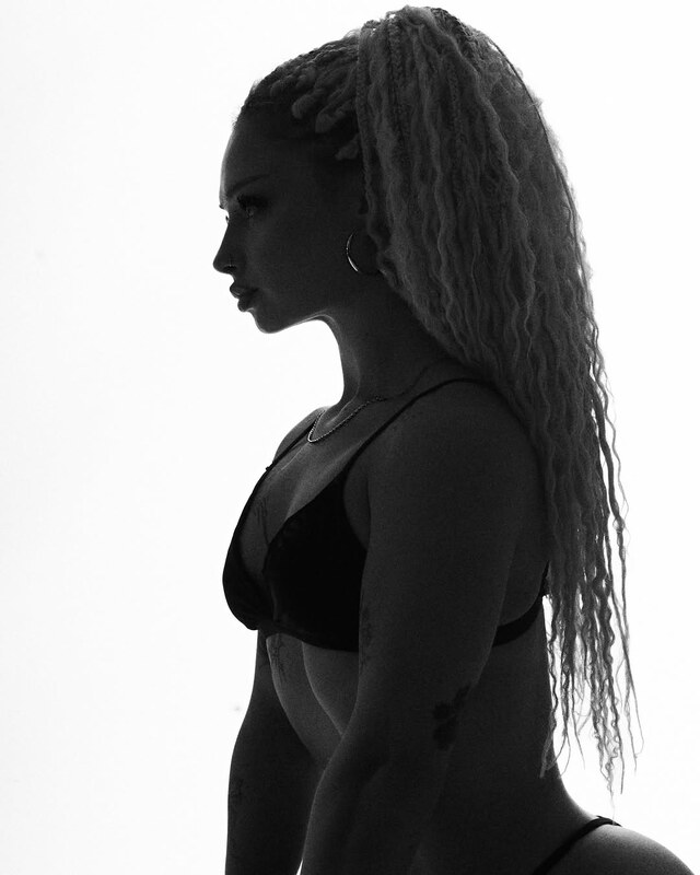kiara.jlks nude photo 4