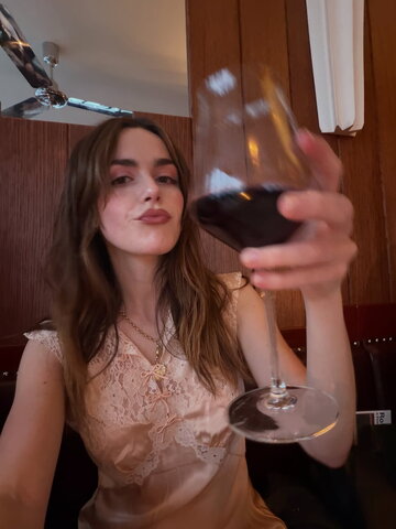 Kiernan Shipka Sexy (6 photos)