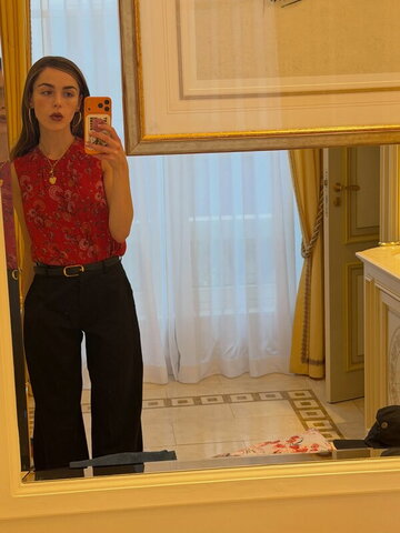Kiernan Shipka nude photo 7